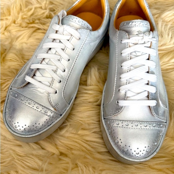 The Office Of Angelia Scott; The Elliott Silver Leather Sneaker - Picture 6 of 9